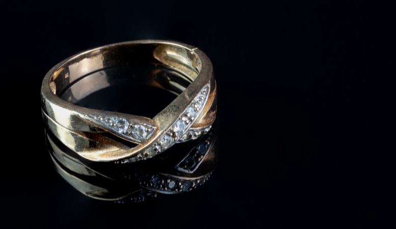 a kdm gold ring featured image