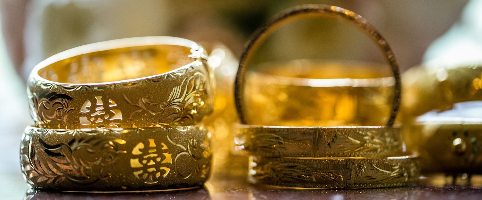 traditional Chinese golden bracelet